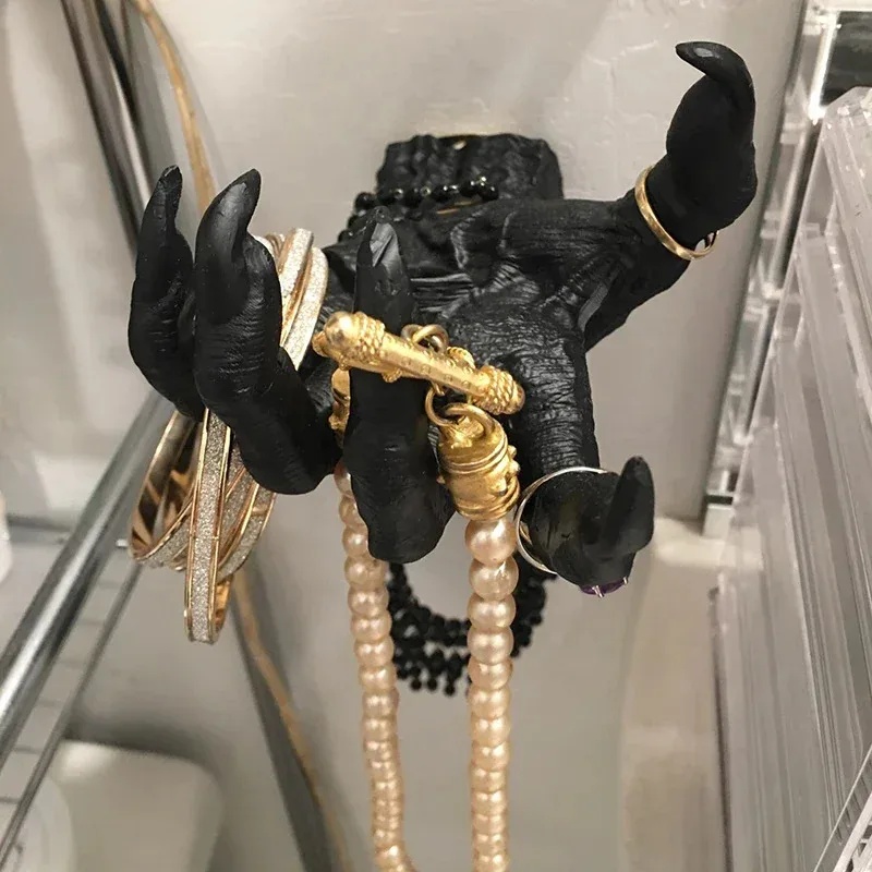 ゴシック魔女の手の置物 - クリエイティブなレジン製オーナメ - Resin Art Aesthetic のレビューと価格