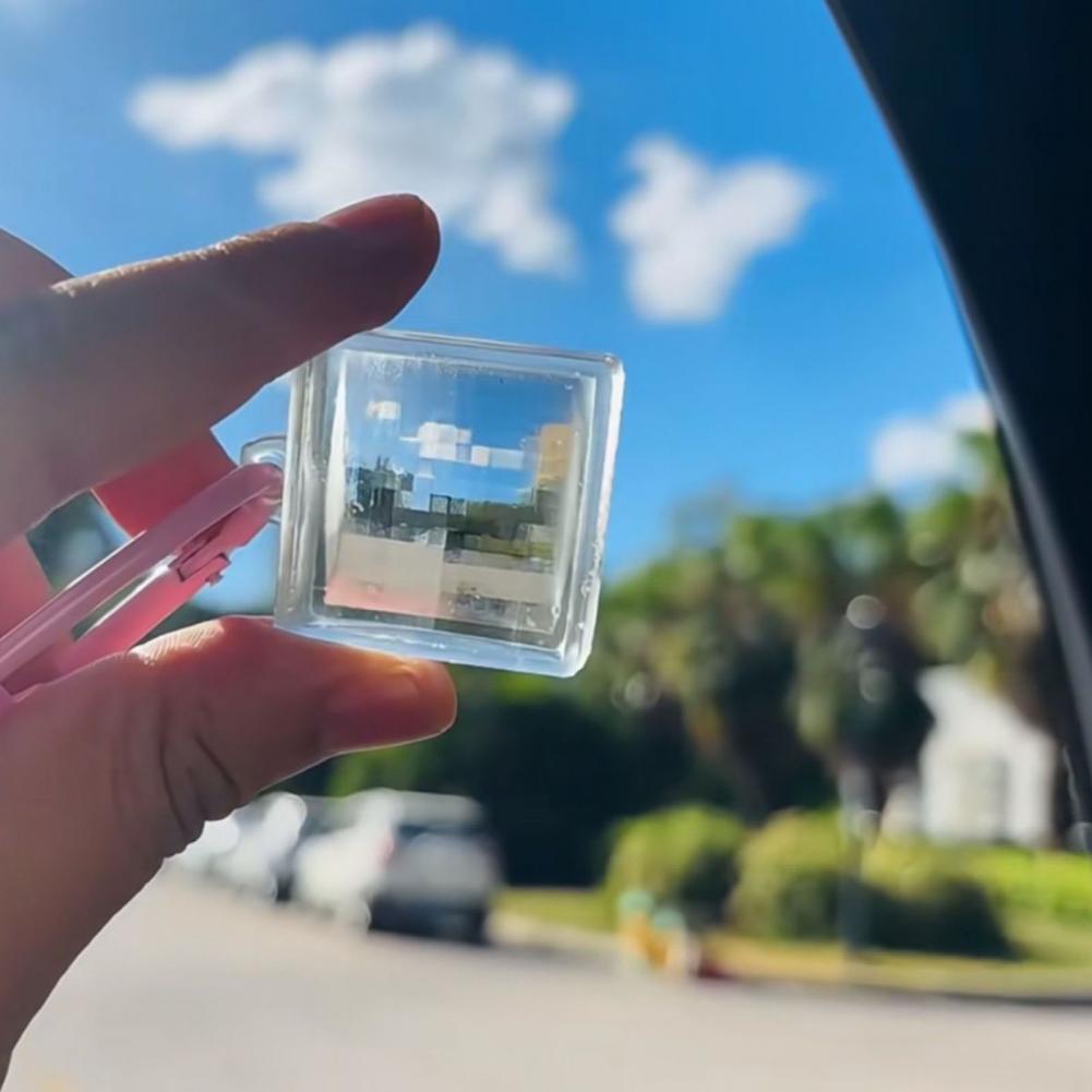 バッグチャーム ピクセルスタイル アクリルペンダントキーホル - Resin Art Design Keychain のレビューと価格