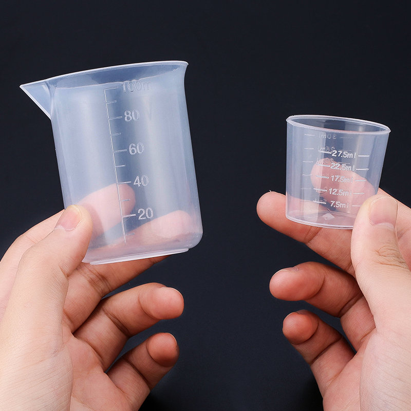 100ML & 30ML プラスチック計量カップ目盛り付きビ - Resin Mixing Cup のレビューと価格